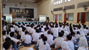 MPLS SMA Negeri 2 Jember Gelar, Sosialisasikan Bahaya Narkoba