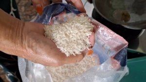 Marak Isu Beras Oplosan, Pedagang Nasi di Jember Beralih ke Beras Eceran