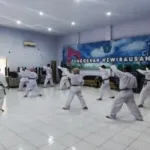UNARS Tempa Karakter Mahasiswa Lewat Ujian Kenaikan Tingkat Karate