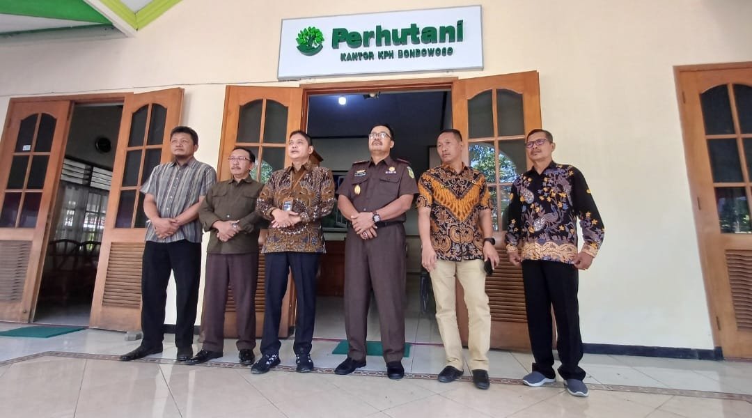 94,9 Hektar Lahan Perhutani Resmi Dikelola Petani: Solusi Hukum, Dampak Ekonomi Nyata