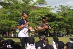 Hari Ketiga PKKMB Polije 2025, Mahasiswa Baru Dikenalkan UKM dan Disiplin Kebangsaan