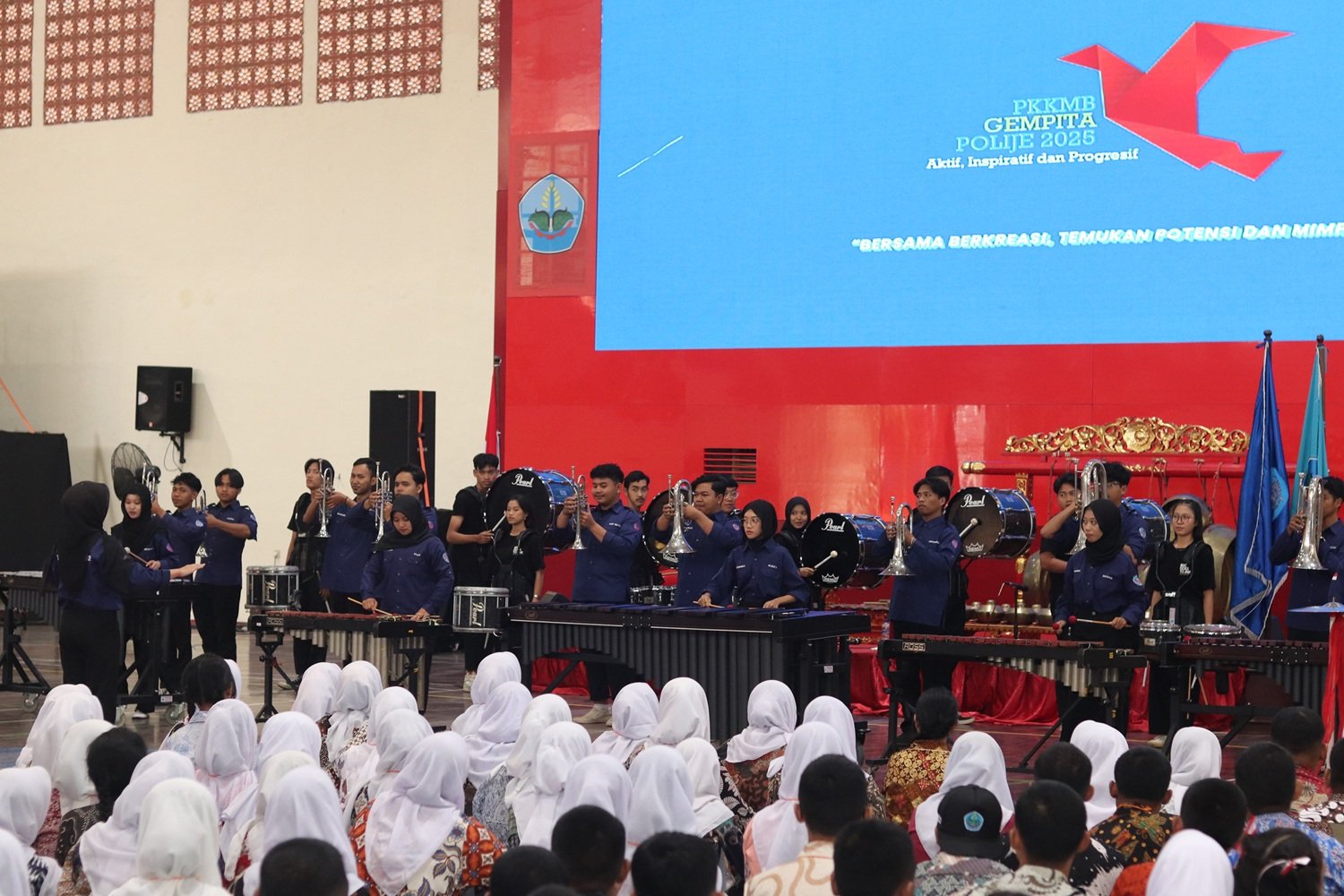 Hari Keempat PKKMB Polije 2025, Mahasiswa Baru Tumbuhkan Disiplin dan Eksplorasi Minat
