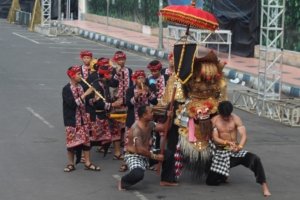 Jember Fashion Carnival 2025 Kembali Memukau, Tampilkan Keberagaman Nusantara