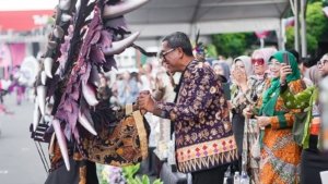 Kementerian Kebudayaan Puji Jember Fashion Carnaval sebagai Ikon Budaya Kelas Dunia