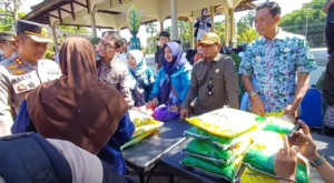 Gerakan Pangan Murah di Bondowoso, 9 Ton Beras Murah Diserbu Warga