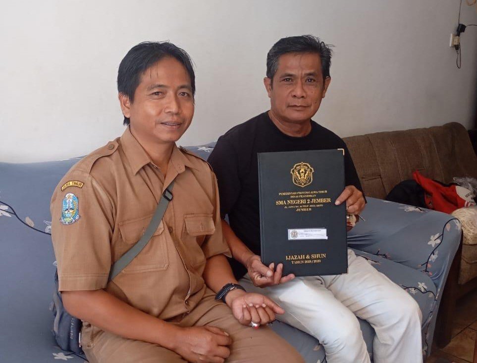 SMAN 2 Jember Pastikan Pembagian Ijazah Gratis Tanpa Pungutan