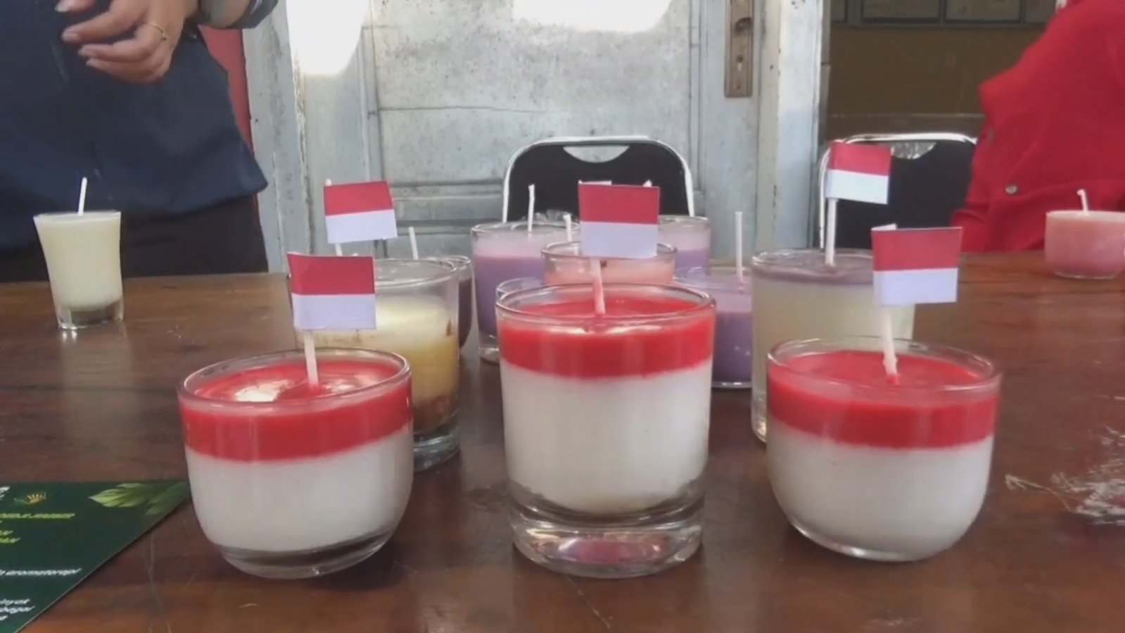 Mahasiswa KKN Universitas Moch. Sroedji Sulap Jelantah Jadi Lilin Aromaterapi Ramah Lingkungan