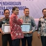 Polije Raih Penghargaan KPPN Jember sebagai Satker dengan Laporan Pertanggungjawaban Bendahara Terbaik
