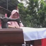 Peringati Hari Kemerdekaan, Penjahit Bendera Dadakan di Jember Kebanjiran Pesanan