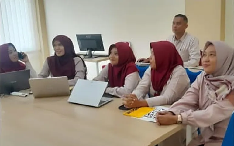 Rektor UNARS Jadi Pemateri Utama dalam Edukasi Pasar Modal “Trading for Living”