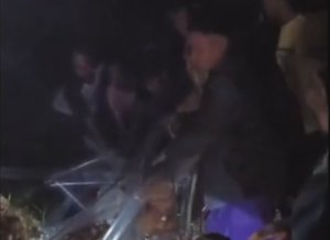Dramatis, Sapi Indukan Tercebur ke Sumur Sedalam 45 Meter di Jember