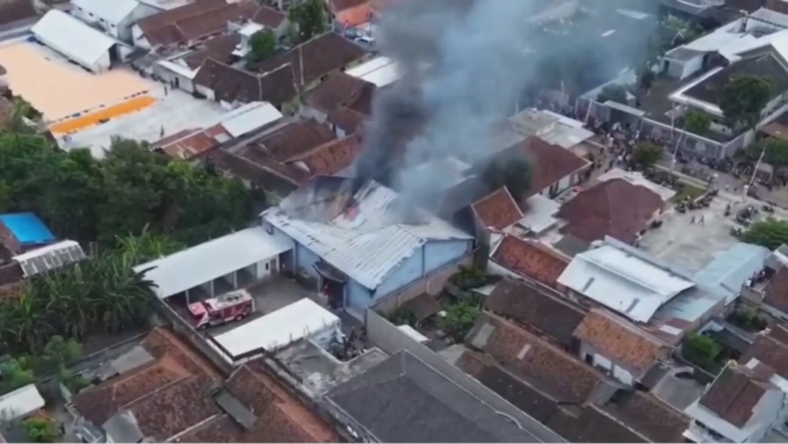 Gudang Mebel di Balung Jember Terbakar, Diduga Akibat Korsleting Listrik