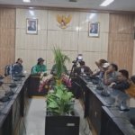 Petani Jember Duduki Kantor DPRD, Tolak Alih Fungsi Lahan Pertanian Jadi Perumahan