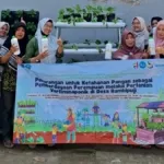 Dosen Polije Latih Perempuan Rambipuji Olah Limbah Rumah Tangga Jadi Pupuk Organik Cair