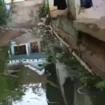 Limbah Cair Berbau Menyengat Cemari Permukiman Warga Sumberwringin, Jalan dan Pemukiman Tergenang