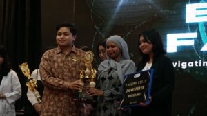 Mahasiswa FISIP UNEJ Raih Juara 3 Nasional dengan Esai Isu Kejahatan Seksual Digital