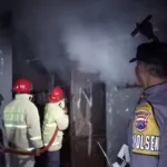 Gudang Jurusan Syariah UIN KHAS Jember Terbakar, Diduga Akibat Korsleting ListrikJember