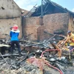 Kebakaran di Silo Hanguskan Tujuh Rumah, Damkar Gerak Cepat