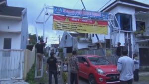 Warga Protes Fasilitas Perumahan di Jember, Tempel Tulisan Dijual