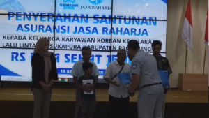 Jasa Raharja Serahkan Santunan Korban Bus Maut Bromo di Jember