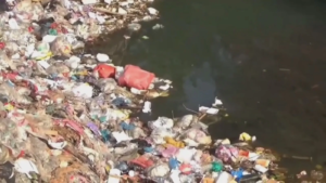 Sampah Menggunung di Bantaran Kali Tanggul Jember, Warga Minta Solusi Jelang Musim Hujan