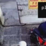 CCTV Rekam Aksi Dua Pelaku Curi Motor di Rumah Kos Jember Saat Adzan Maghrib