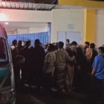 Isak Tangis Sambut Kedatangan Jenazah Korban Bus di RSBS Jember