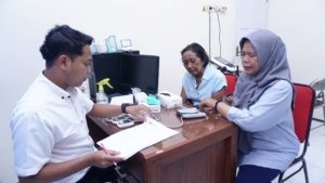 Pemberdayaan Lansia Diabetes melalui Edukasi Digital Virtual Assistant