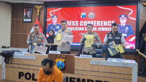 Polres Jember Tangkap Penipu Berkedok Kyai dari Lampung yang Rugikan Korban Ratusan Juta