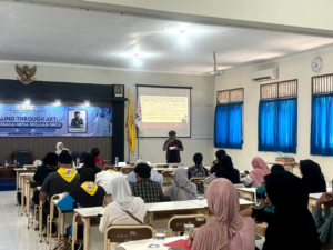 KSR PMI UNEJ Gelar Seminar Healing Through Art untuk Kesehatan Jiwa