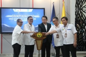 Rektor UNEJ dan Bupati Jember Launching Mobil Hemat Energi Karya Mahasiswa