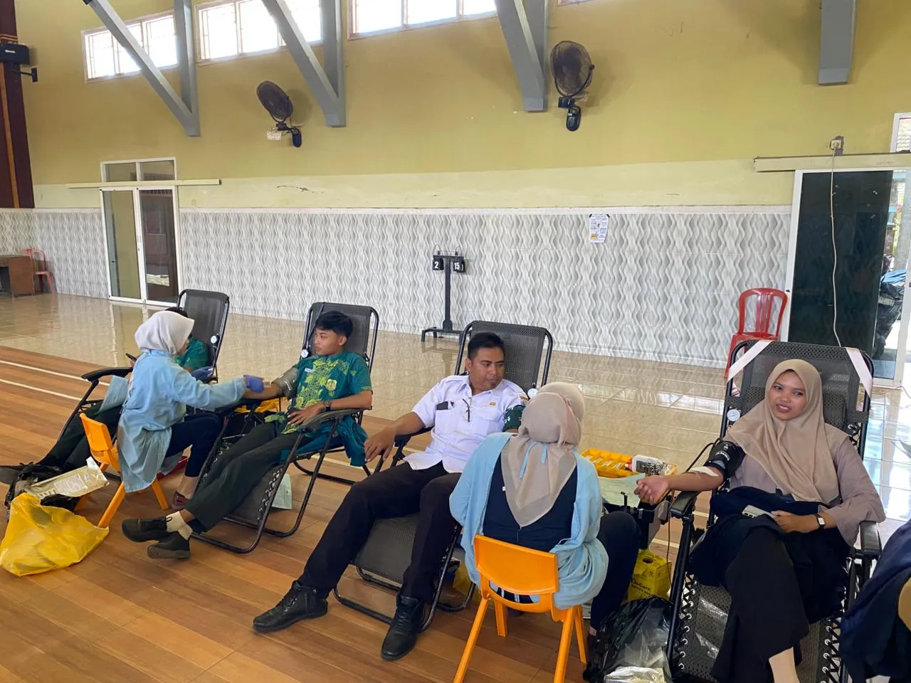 SMAN 1 Ambulu Kumpulkan 29 Kantong Darah dalam Aksi Donor