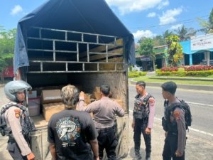 Polresta Banyuwangi Gagalkan Penyelundupan 1.800 Botol Arak dari Bali