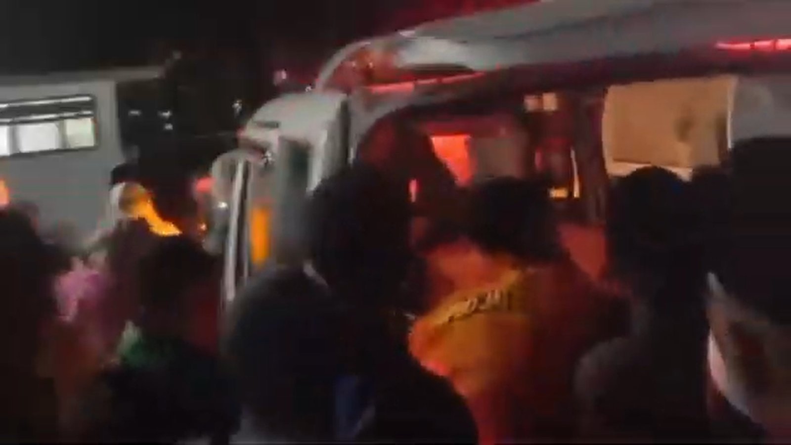 Jenazah Santri Jember Korban Ambruknya Musalla Sidoarjo Dimakamkan