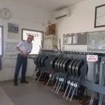 Petugas Pet Merah Pastikan Jalur Aman Kereta Api