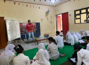 KSR PMI ITS Cetak Relawan Tangguh dengan Basic Training