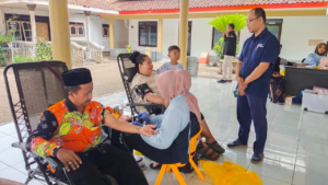 Antusiasme Tinggi, Kampung Donor Darah Sidomekar Himpun 46 Kantong Darah