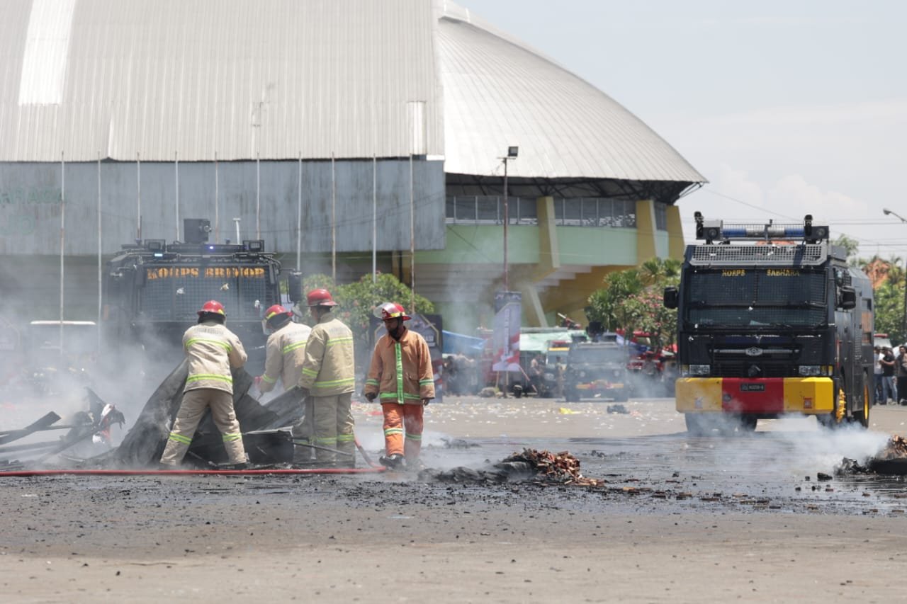 Polda Jatim Gelar Simulasi Sispamkota Pastikan Kesiapan Personel Hadapi Gangguan Kamtibmas