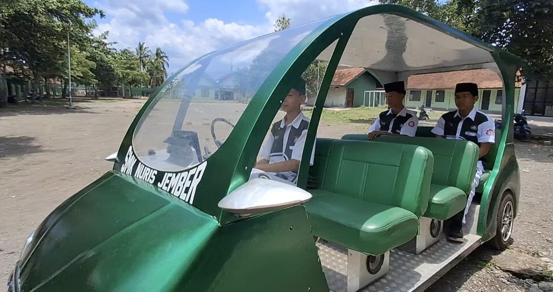 Santri SMK Nuris Jember Ciptakan Mobil Listrik Berbasis Android