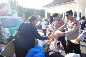 Polres Situbondo Terapkan Pendekatan Humanis dalam Aksi Damai Alumni Ponpes