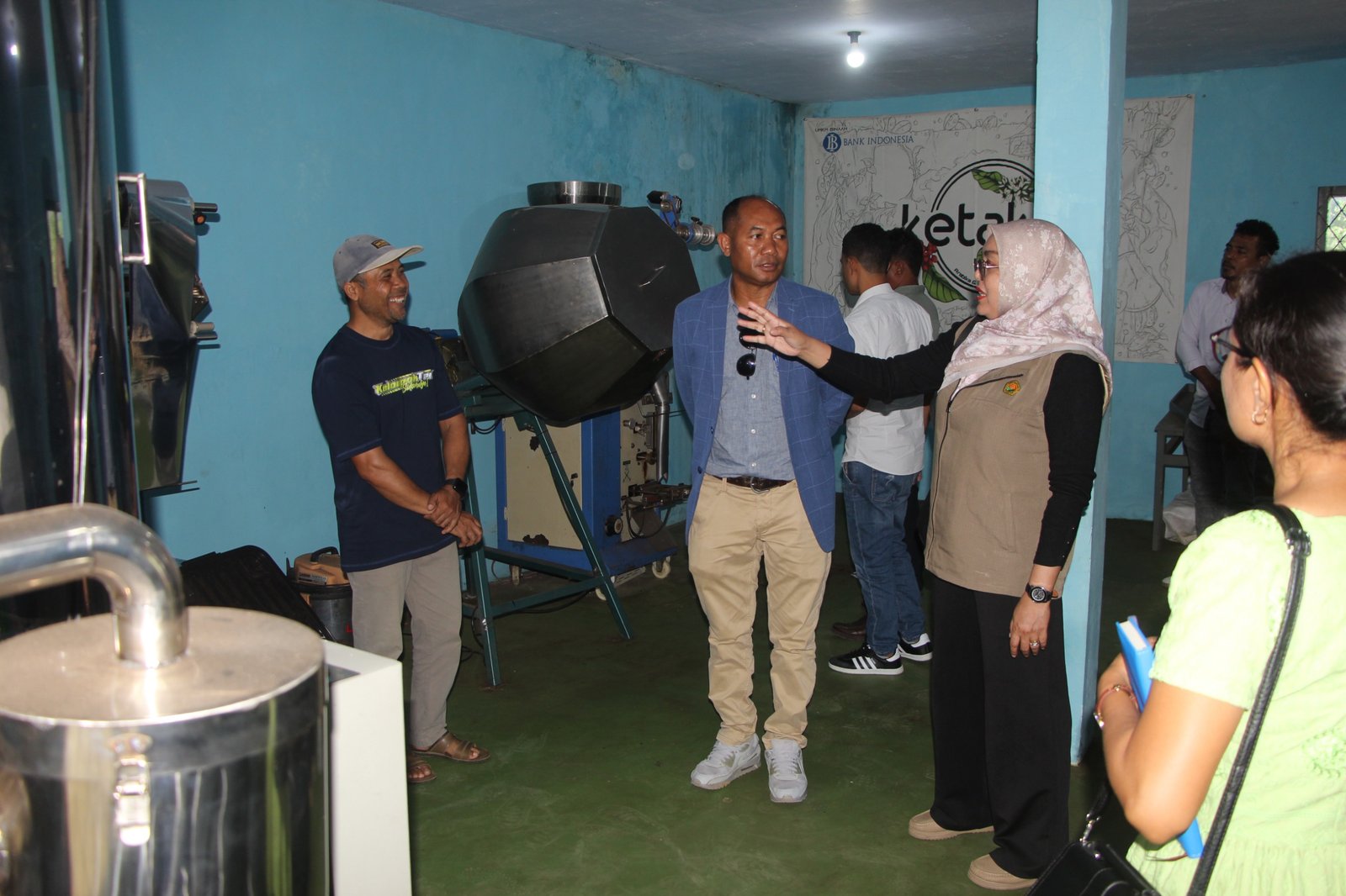 Koperasi Ketakasi Ubah Stigma, Anak Muda Sidomulyo Bangga Jadi Petani Kopi