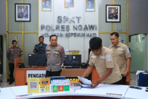 Wakapolda Jatim Tinjau Kesiapan Pelayanan SPKT Polres Ngawi