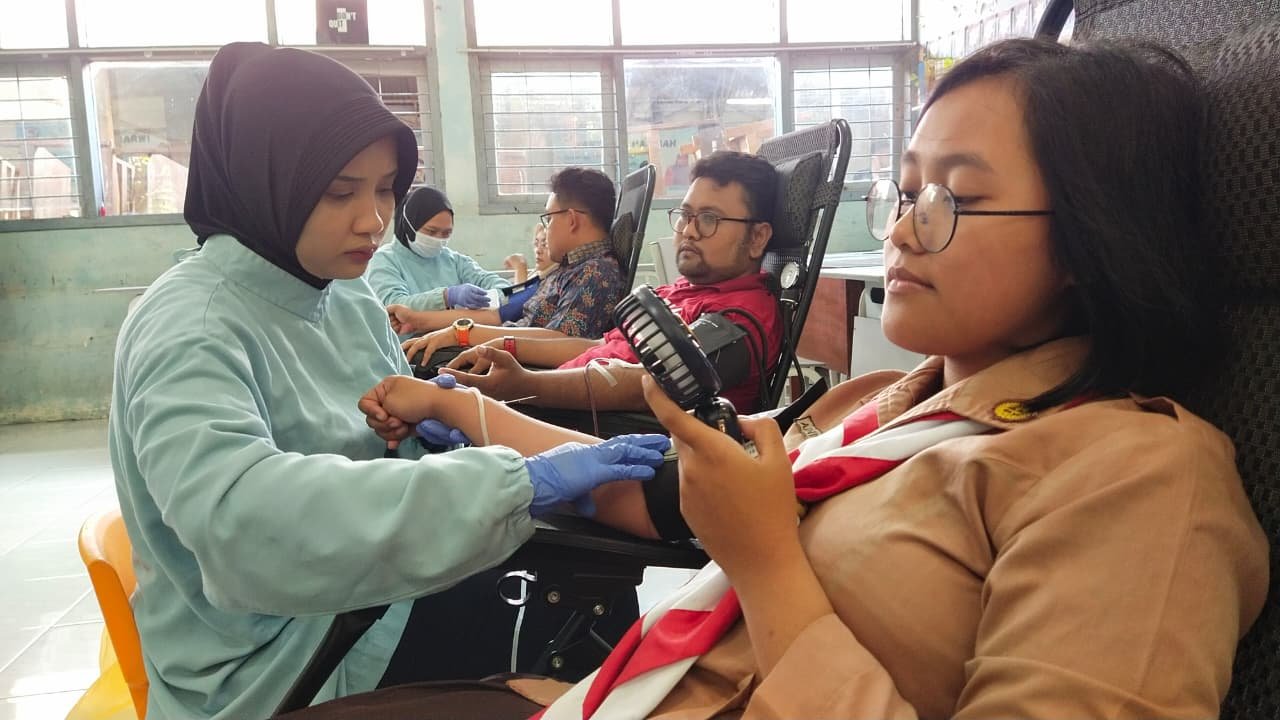 PMI Jember Gandeng Sekolah Jaring Pendonor Pemula Kumpulkan 23 Kantong