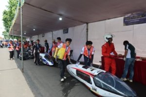 UNEJ Tuan Rumah Kontes Mobil Hemat Energi KMHE 2025 Resmi Dibuka