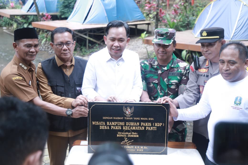 Gus Fawait Resmikan Kampung Wisata Durian Ikon Jember