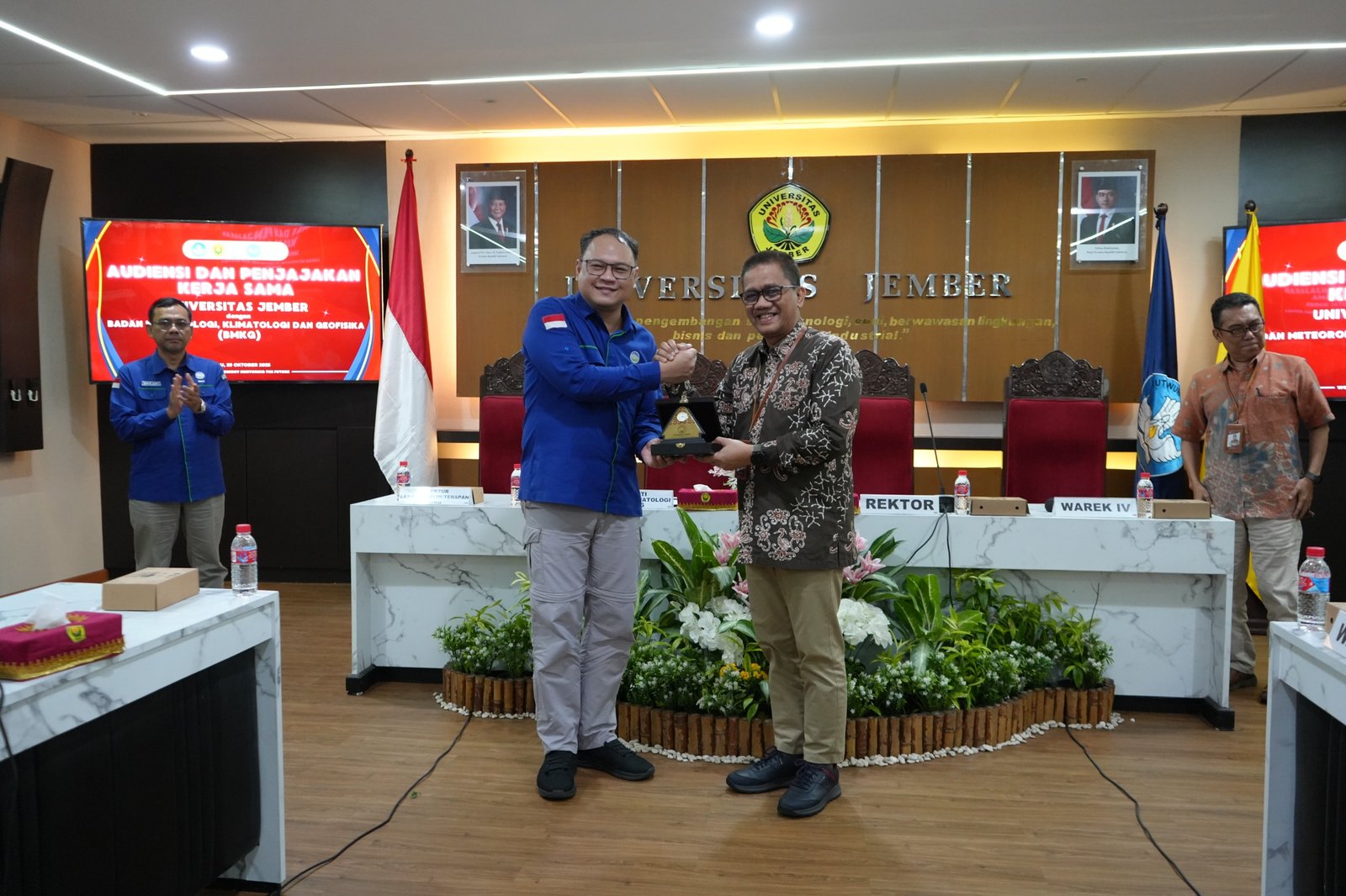 UNEJ dan BMKG Teken MoU Dorong Pertanian Industrial