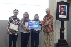 Tim FEB UNEJ Raih Juara 2 LKTI Bank Indonesia 2025 dengan Inovasi Pembiayaan UMKM