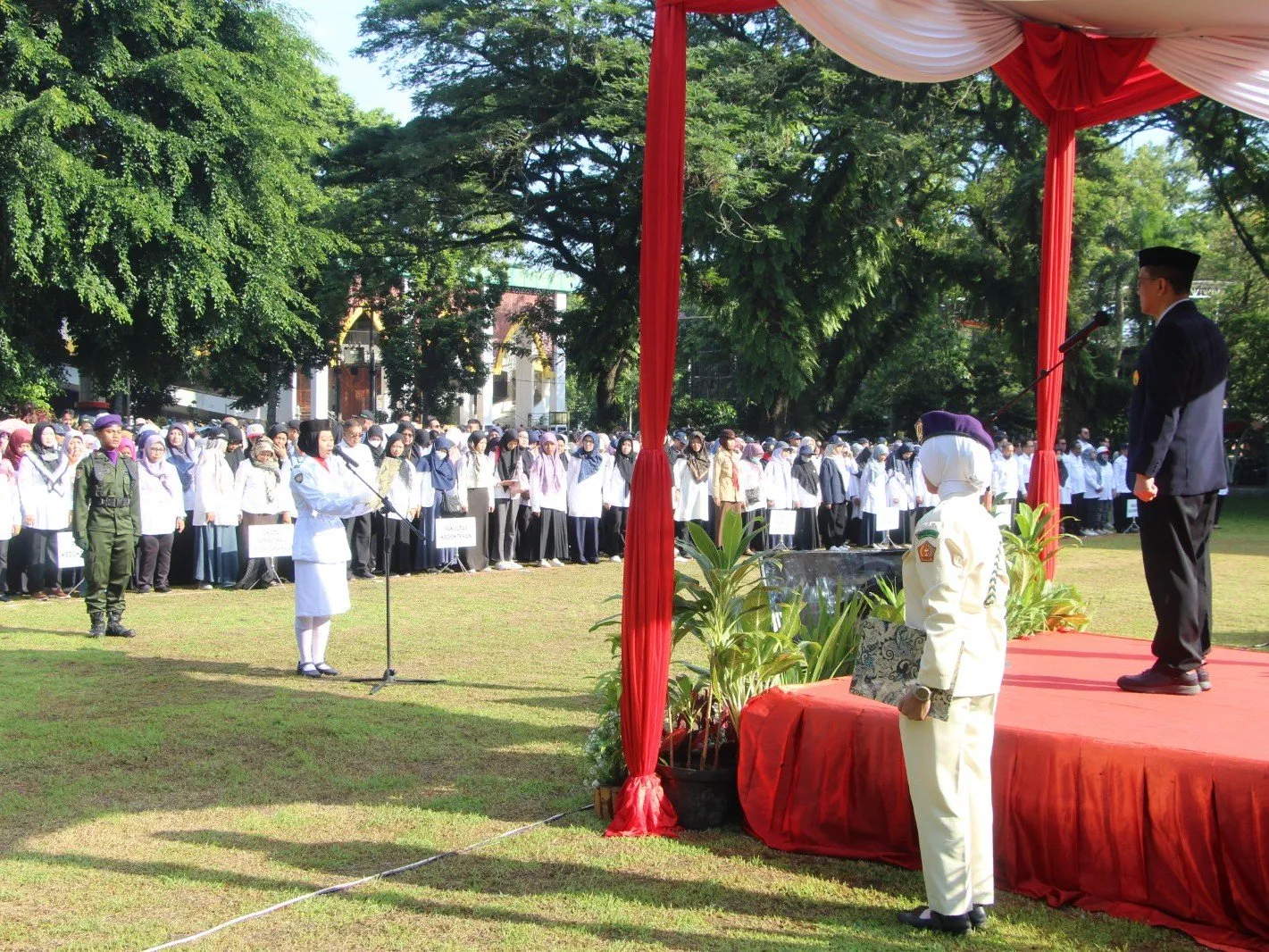Rektor UNEJ Pimpin Upacara Khidmat Peringati Hari Kesaktian Pancasila 2025