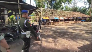 Polisi, TNI, dan Tokoh Agama Gerebek Arena Judi Sabung Ayam di Jember