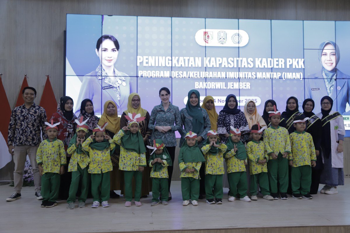 PKK Jember Bakorwil Perkuat Kader Lawan Isu Kepercayaan Imunisasi